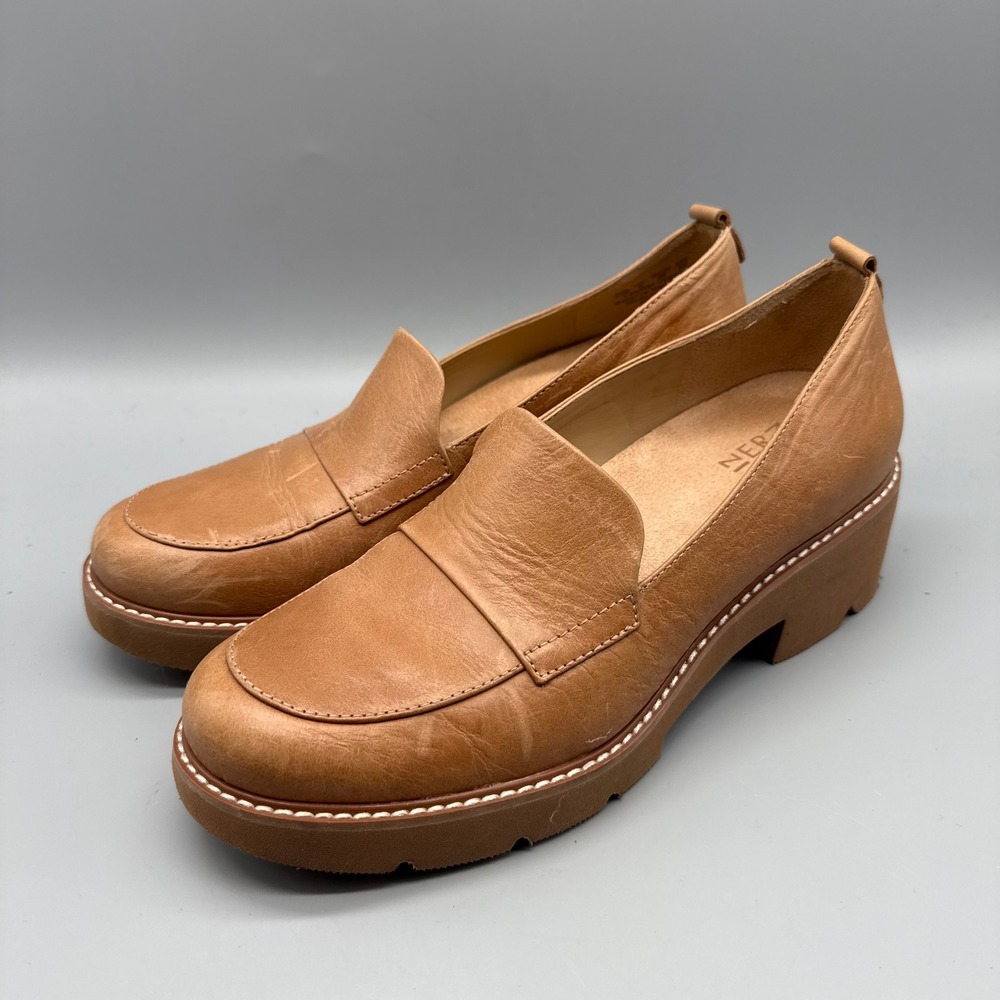 Naturalizer Darry Tan Leather Platform Lug Sole Loafers Womens 8.5M Chunky Heel